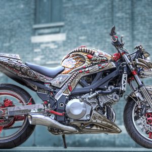 custom paint airbrush dimensional motorcycle racine
